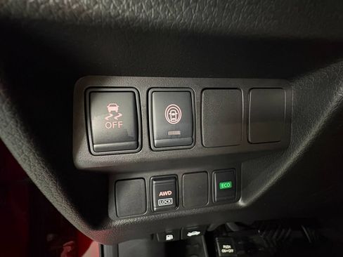 Used 2019 Nissan Rogue Sport SV AWD/4WD image 29
