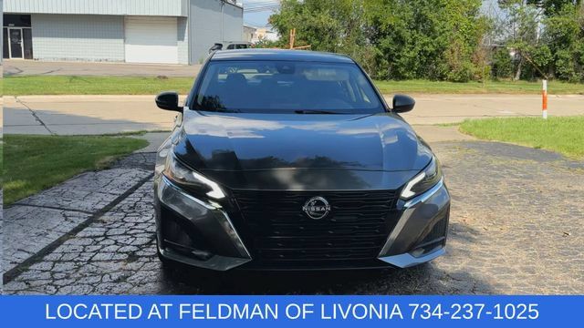 Used 2024 Nissan Altima 2.5 SV FWD image 3