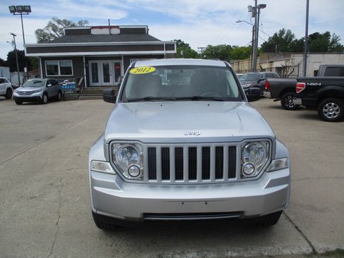 Used 2012 Jeep Liberty Sport AWD/4WD image 10
