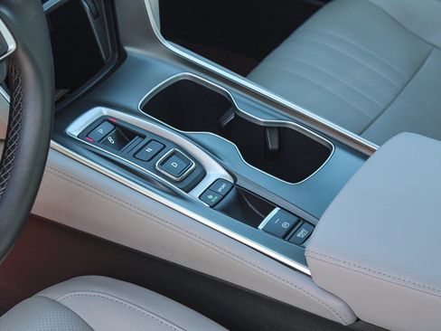 Used 2018 Honda Accord Touring image 21