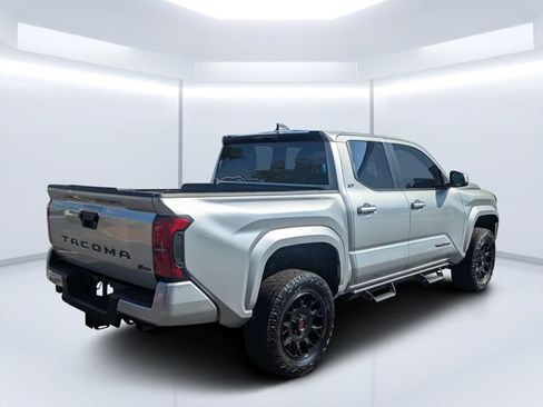Used 2025 Toyota Tacoma SR5 RWD image 3