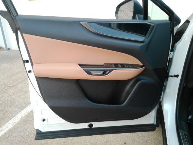 Used 2024 Lexus NX 250 FWD image 13