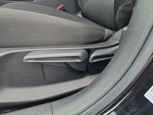 Certified 2025 Honda Civic LX image 15