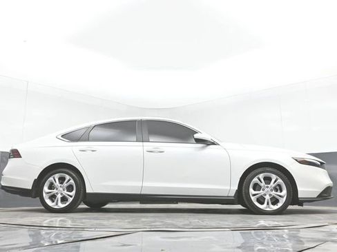 Used 2025 Honda Accord LX image 45