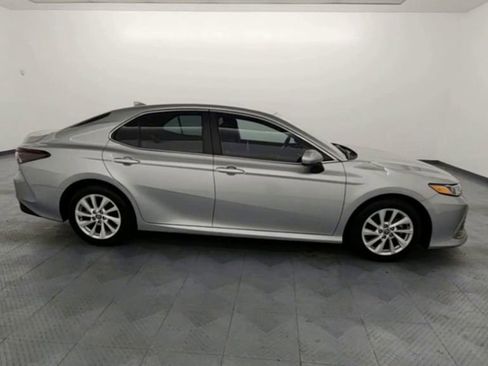 Used 2023 Toyota Camry LE image 9