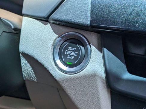 Used 2022 Cadillac CT4 Luxury w/ Sun And Sound Package RWD image 27