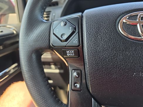 Used 2024 Toyota 4Runner TRD Off-Road AWD/4WD image 21