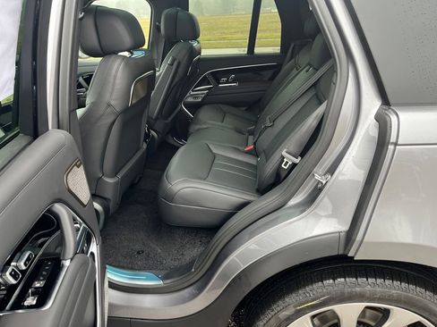 New 2026 Land Rover Range Rover Autobiography AWD/4WD image 18