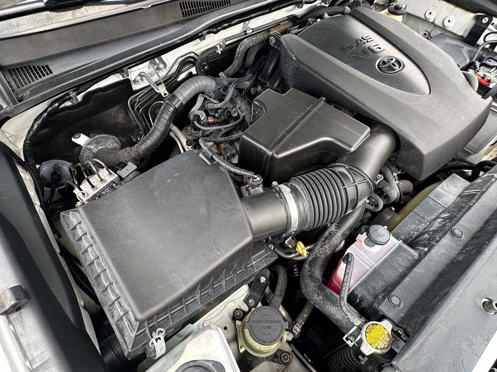 Used 2016 Toyota Tacoma SR5 w/ Towing Package RWD image 35
