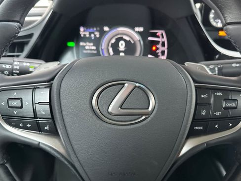 Used 2025 Lexus ES 300h w/ Accessory Package (Z2) FWD image 25