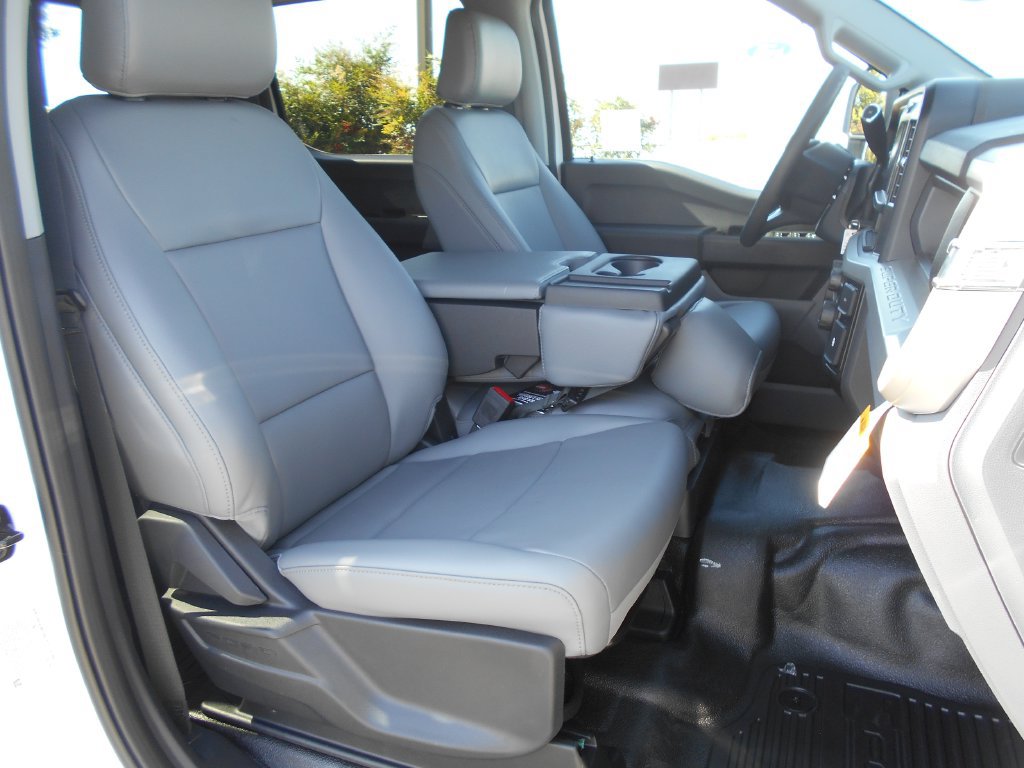 New 2026 Ford F350 XL w/ XL Chrome Package AWD/4WD image 2