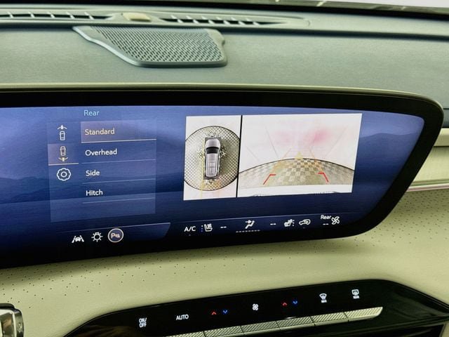 Used 2025 Buick Enclave Avenir w/ Super Cruise Package AWD/4WD image 14
