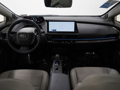 Used 2025 Toyota Prius Limited image 12
