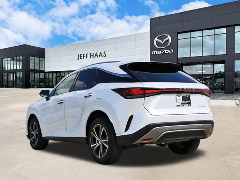 Used 2024 Lexus RX 350 FWD w/ Technology Package image 2