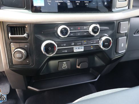 Used 2025 Ford F150 XLT w/ Equipment Group 301A Standard AWD/4WD image 19
