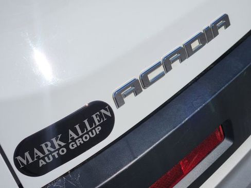 Used 2019 GMC Acadia SLE image 11