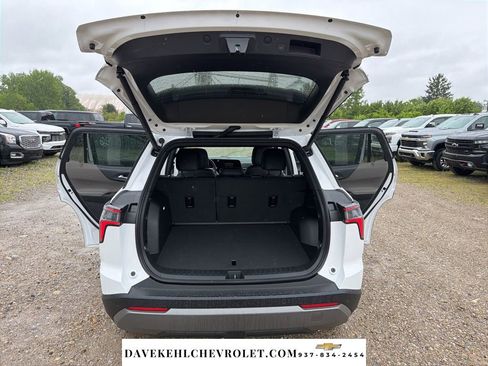 Used 2026 Chevrolet Equinox LT w/ Convenience Package II FWD image 26