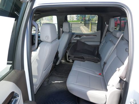Used 2024 Chevrolet Silverado 1500 RST AWD/4WD image 11