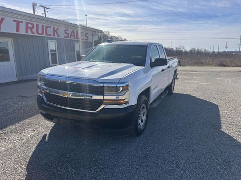Used 2019 Chevrolet Silverado 1500 W/T w/ WT Convenience Package image 3