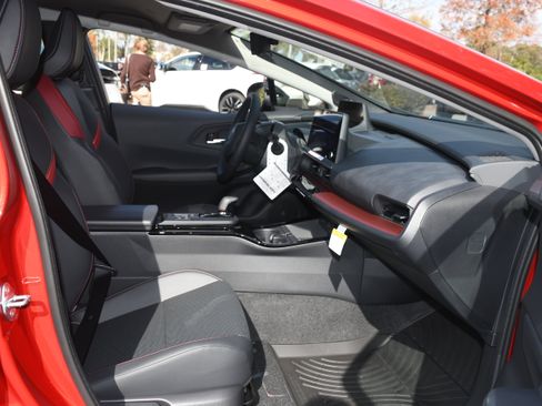 New 2026 Toyota Prius Plug-In Hybrid image 11