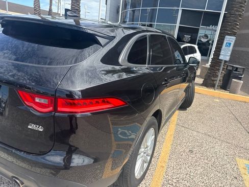 Used 2018 Jaguar F-PACE Prestige AWD/4WD image 8
