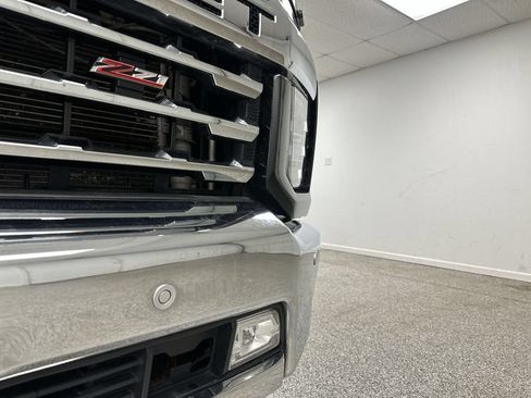 Used 2020 Chevrolet Silverado 2500 LTZ w/ LTZ Plus Package AWD/4WD image 22
