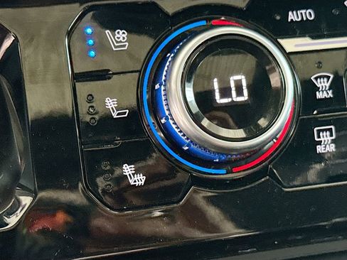 Used 2023 GMC Sierra 1500 AT4X image 21