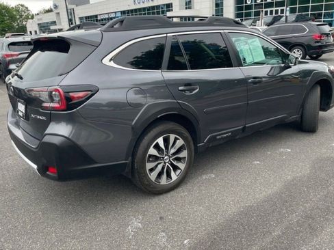 Used 2023 Subaru Outback Limited AWD/4WD image 6