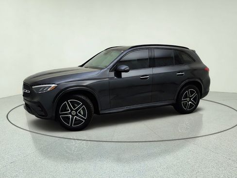Used 2024 Mercedes-Benz GLC 300 4MATIC image 15