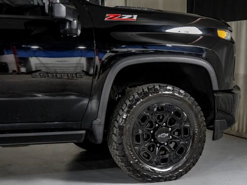 Used 2022 Chevrolet Silverado 2500 LTZ w/ LTZ Plus Package image 7
