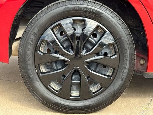 Used 2019 Toyota Corolla LE FWD image 9