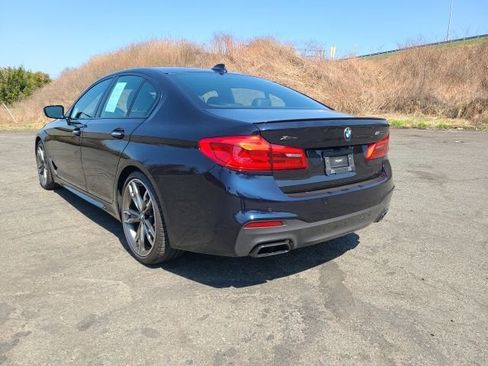 Used 2018 BMW M550i xDrive image 4