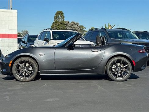 Used 2016 MAZDA MX-5 Miata Club image 7