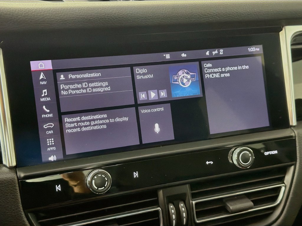 Certified 2023 Porsche Macan AWD/4WD image 15