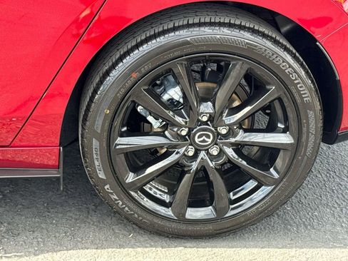 Certified 2026 MAZDA MAZDA3 Hatchback w/Premium Plus Pkg AWD/4WD image 31