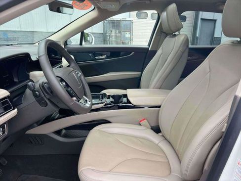 Used 2023 Lincoln Nautilus Reserve AWD/4WD image 18