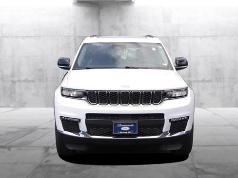 Used 2023 Jeep Grand Cherokee L Limited w/ Luxury Tech Group II AWD/4WD image 4