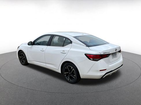 Used 2025 Nissan Sentra SV image 14