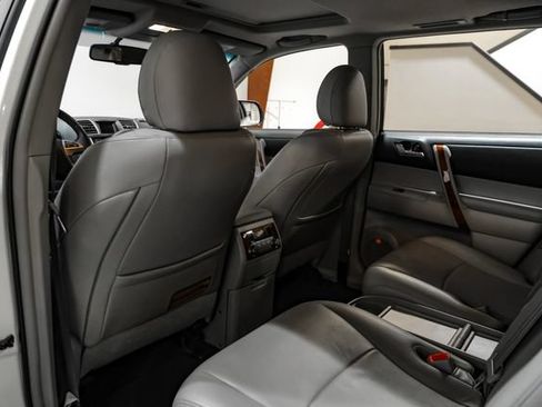 Used 2013 Toyota Highlander Limited FWD image 39