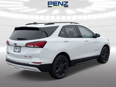 Used 2022 Chevrolet Equinox RS w/ RS Leather Package image 7