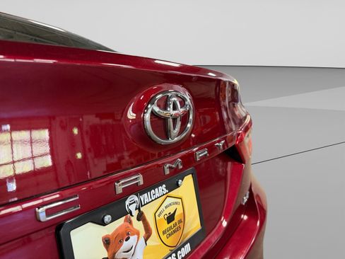 Used 2018 Toyota Camry LE FWD image 41