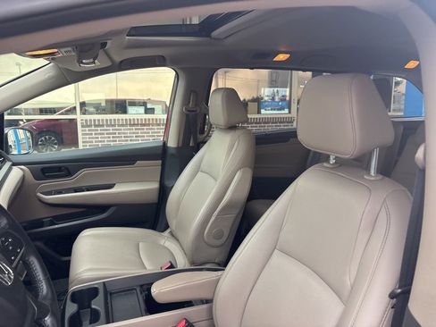 Used 2022 Honda Odyssey EX-L image 11