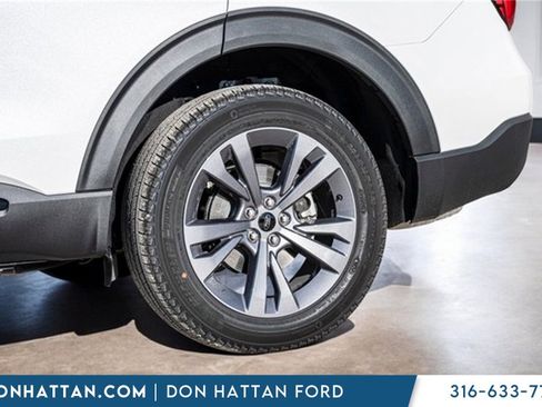 New 2026 Ford Explorer Active w/ Active Comfort Package image 43