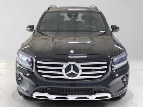 Used 2026 Mercedes-Benz GLB 250 4MATIC image 8