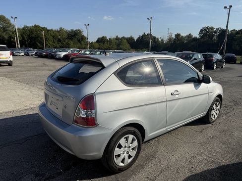Used 2010 Hyundai Accent GS image 4