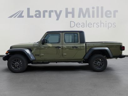 New 2026 Jeep Gladiator Sport