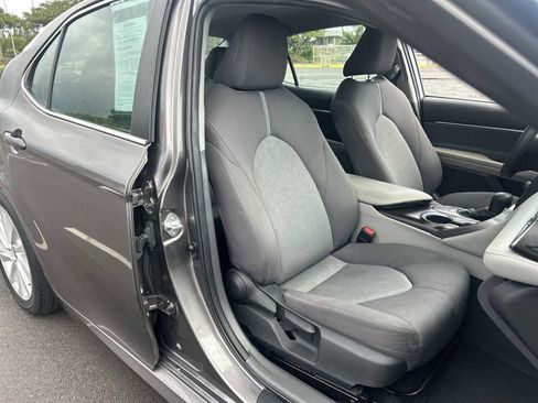 Used 2022 Toyota Camry LE FWD image 24