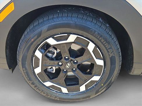 Certified 2024 Hyundai Santa Fe SEL FWD image 29