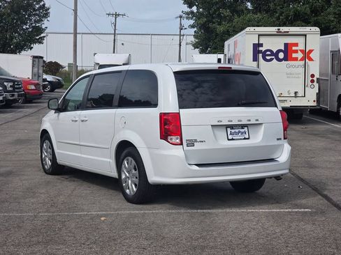 Used 2016 Dodge Grand Caravan SE w/ Quick Order Package 29E SE FWD image 6