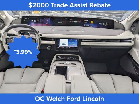 Certified 2025 Lincoln Navigator Reserve AWD/4WD image 18